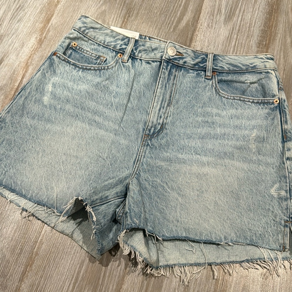GARAGE DENIM SHORTS
